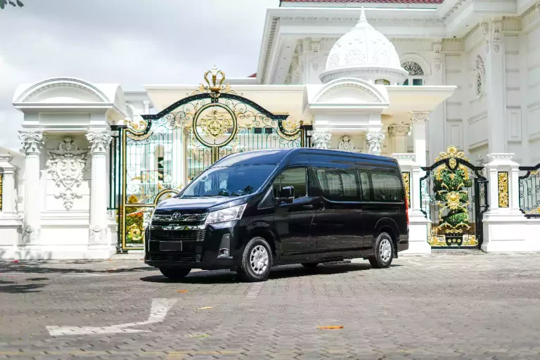 Toyota Hi-Ace Luxury Premio van for Bali airport group transfers